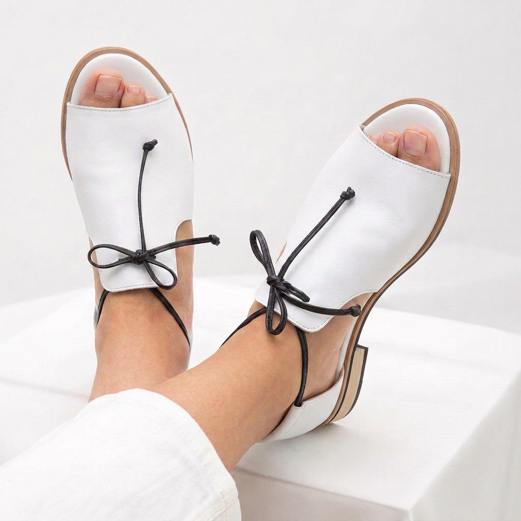 LILLIANA | STRAP-STYLE LEATHER SANDALS.